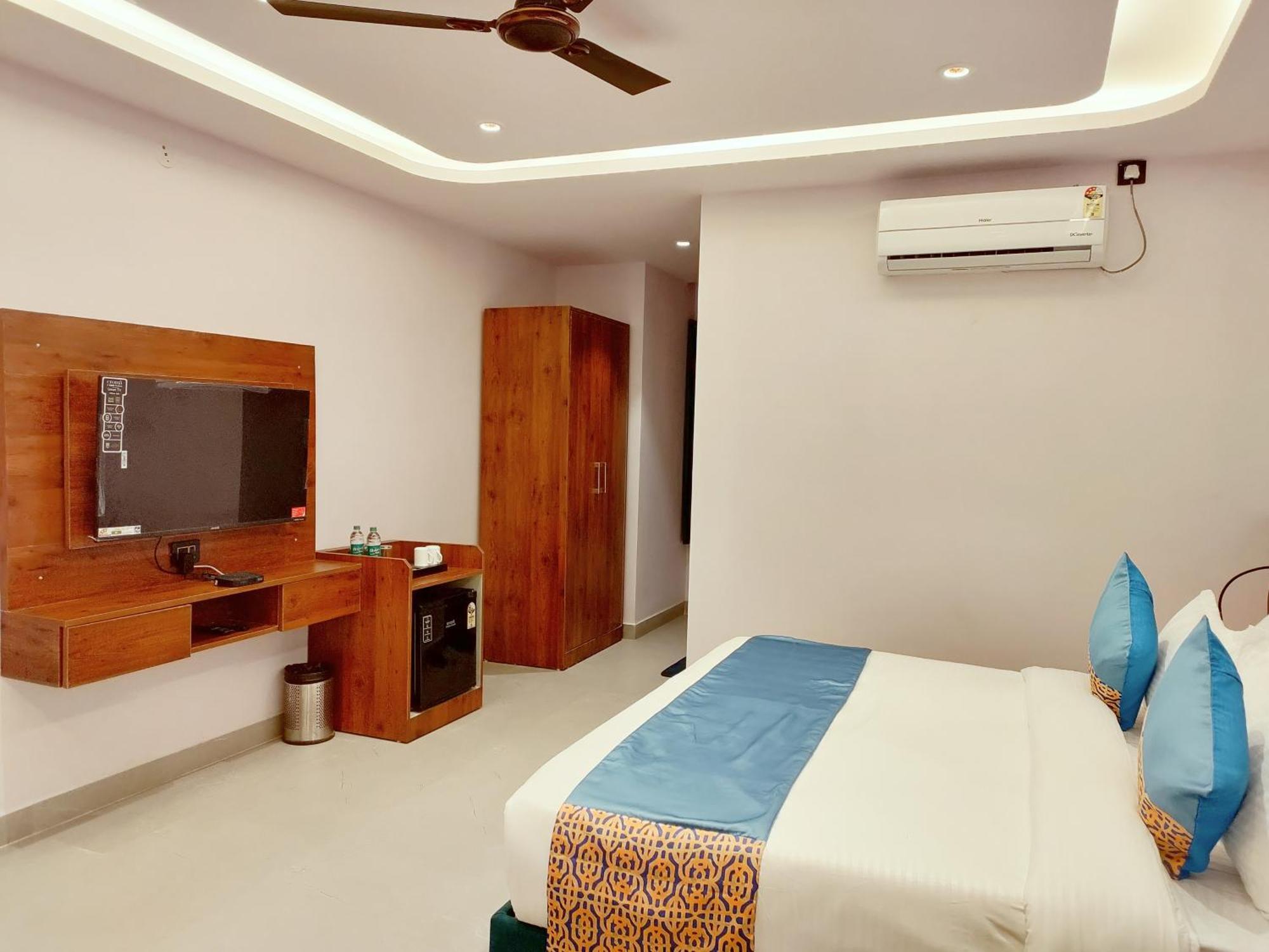 Emerald Suites Greater Noida Ngoại thất bức ảnh