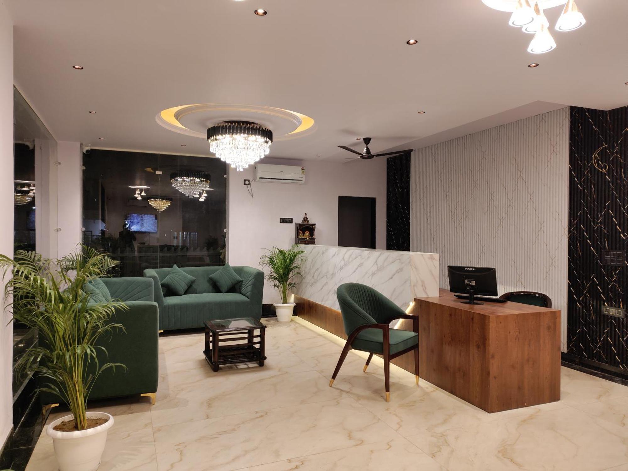 Emerald Suites Greater Noida Ngoại thất bức ảnh